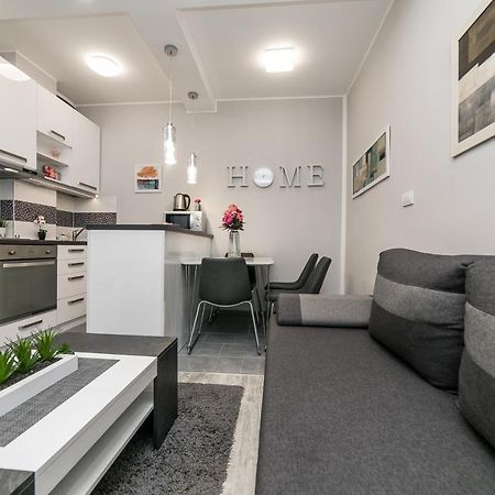 Gray Luxe Apartment เบลเกรด ภายนอก รูปภาพ