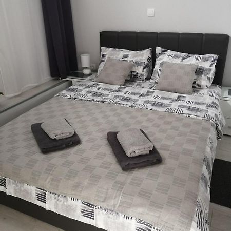 Gray Luxe Apartment เบลเกรด ภายนอก รูปภาพ