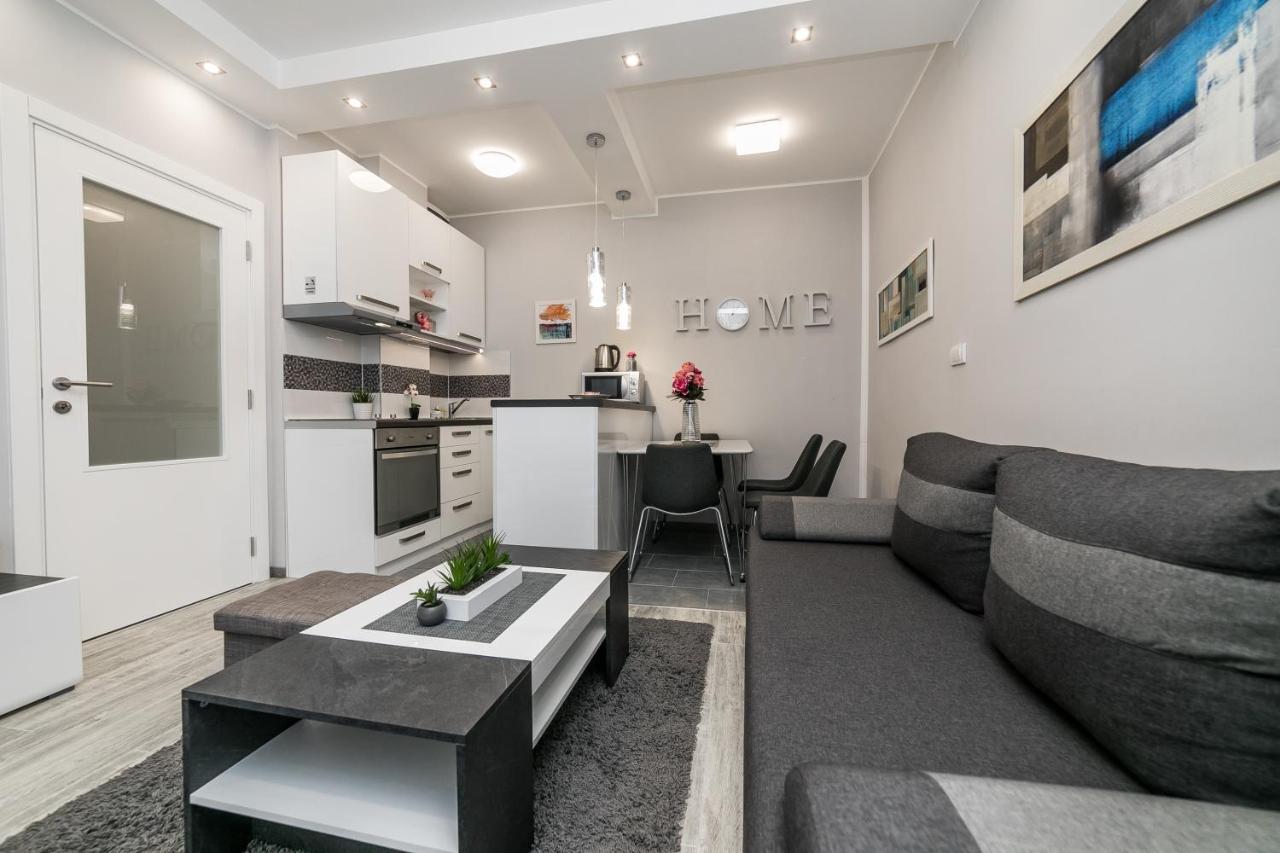 Gray Luxe Apartment เบลเกรด ภายนอก รูปภาพ
