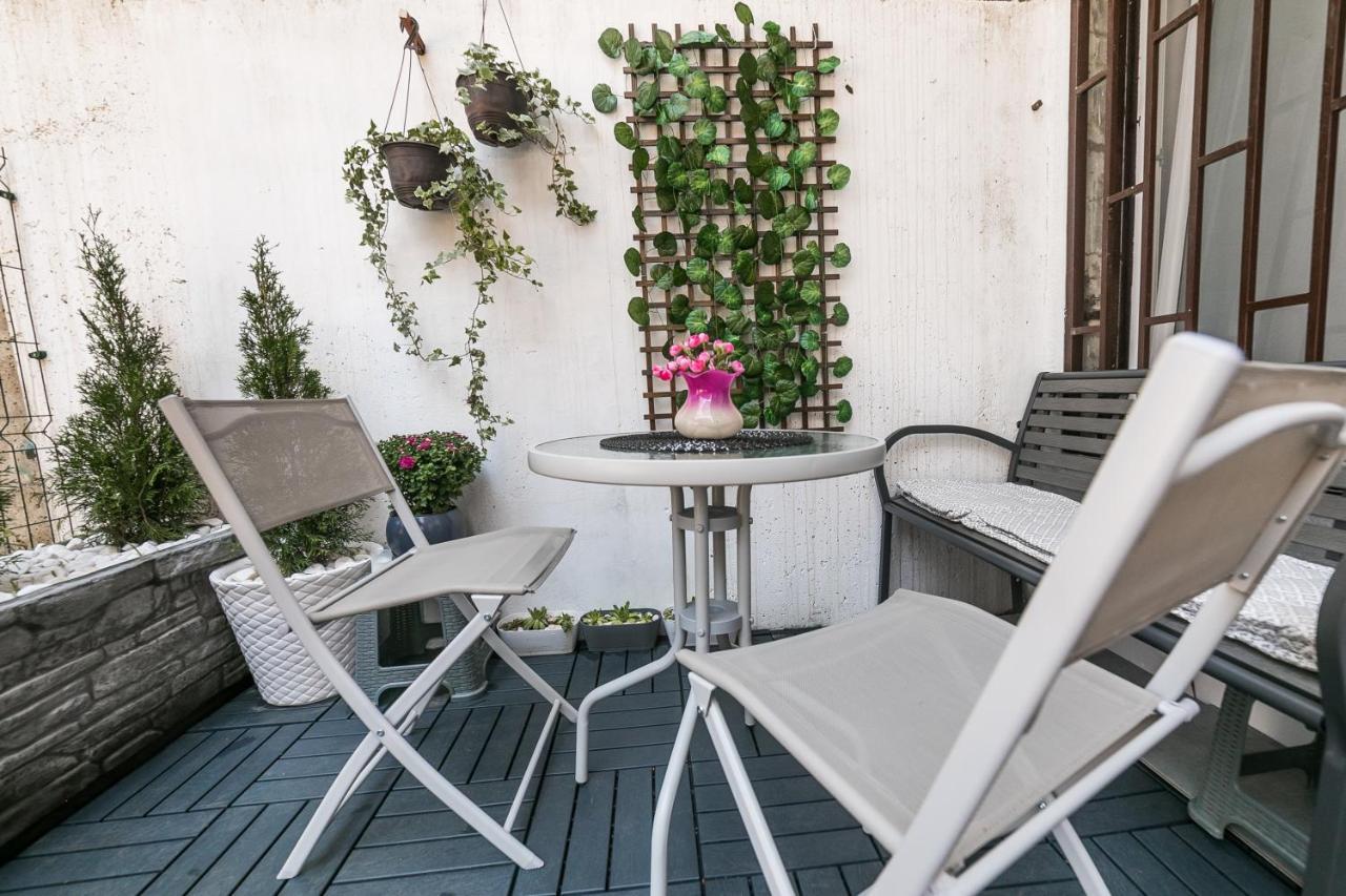 Gray Luxe Apartment เบลเกรด ภายนอก รูปภาพ