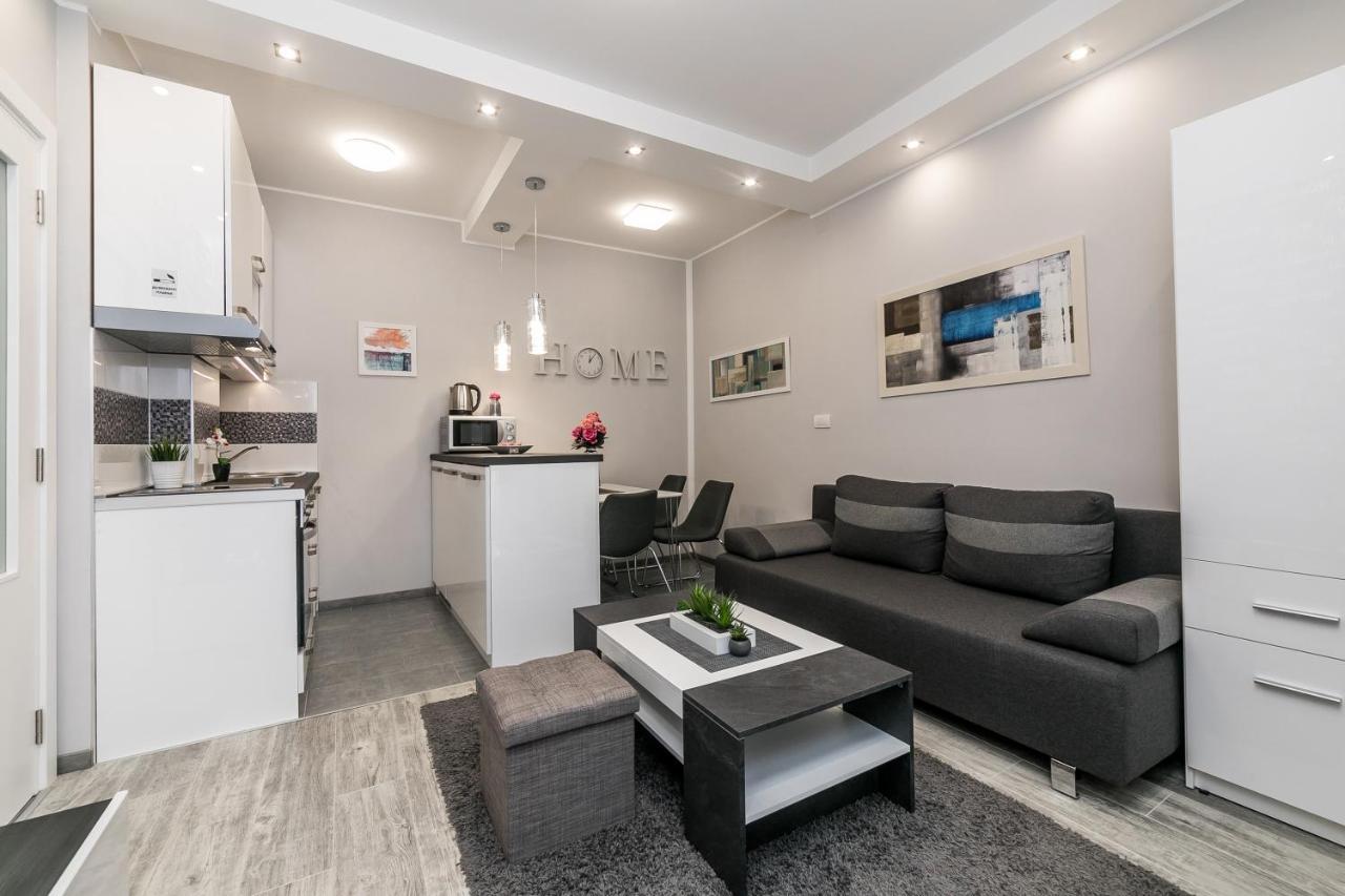 Gray Luxe Apartment เบลเกรด ภายนอก รูปภาพ