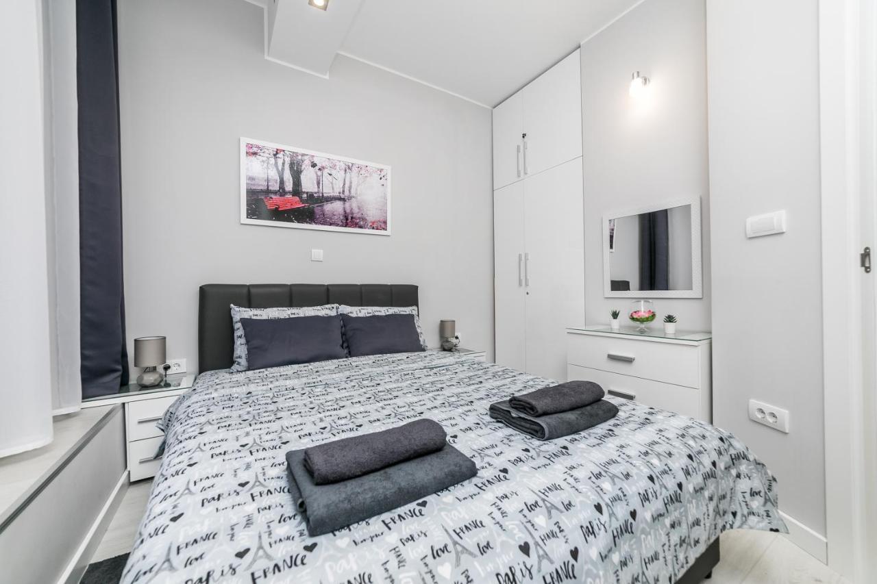 Gray Luxe Apartment เบลเกรด ภายนอก รูปภาพ