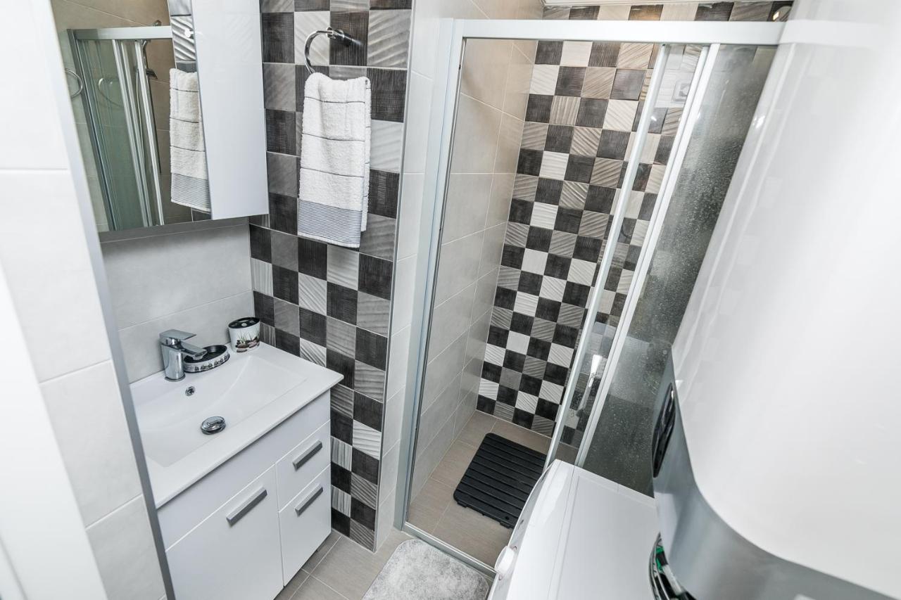 Gray Luxe Apartment เบลเกรด ภายนอก รูปภาพ