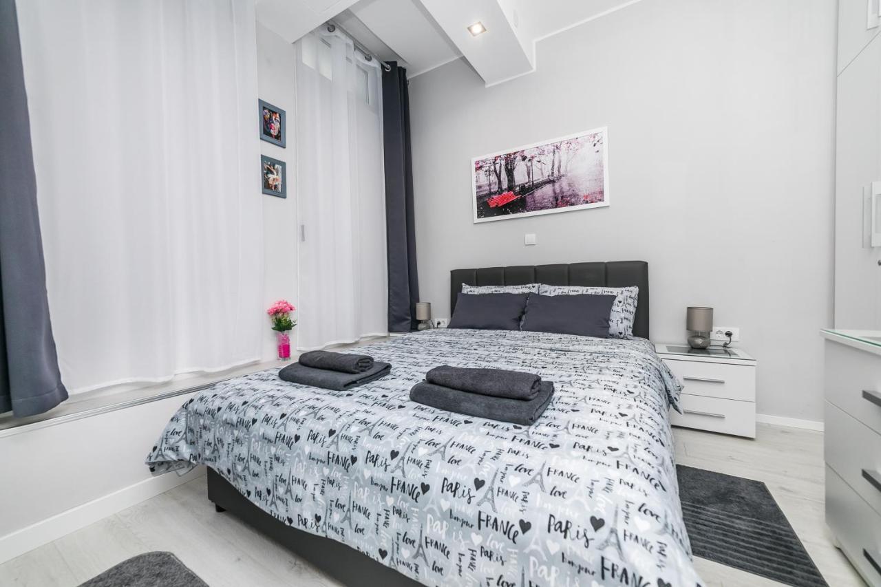 Gray Luxe Apartment เบลเกรด ภายนอก รูปภาพ