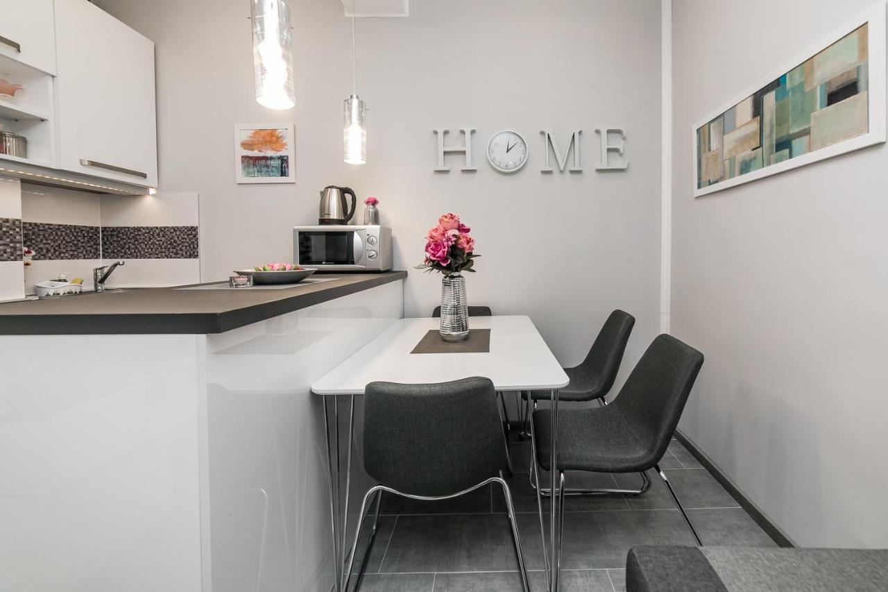 Gray Luxe Apartment เบลเกรด ภายนอก รูปภาพ