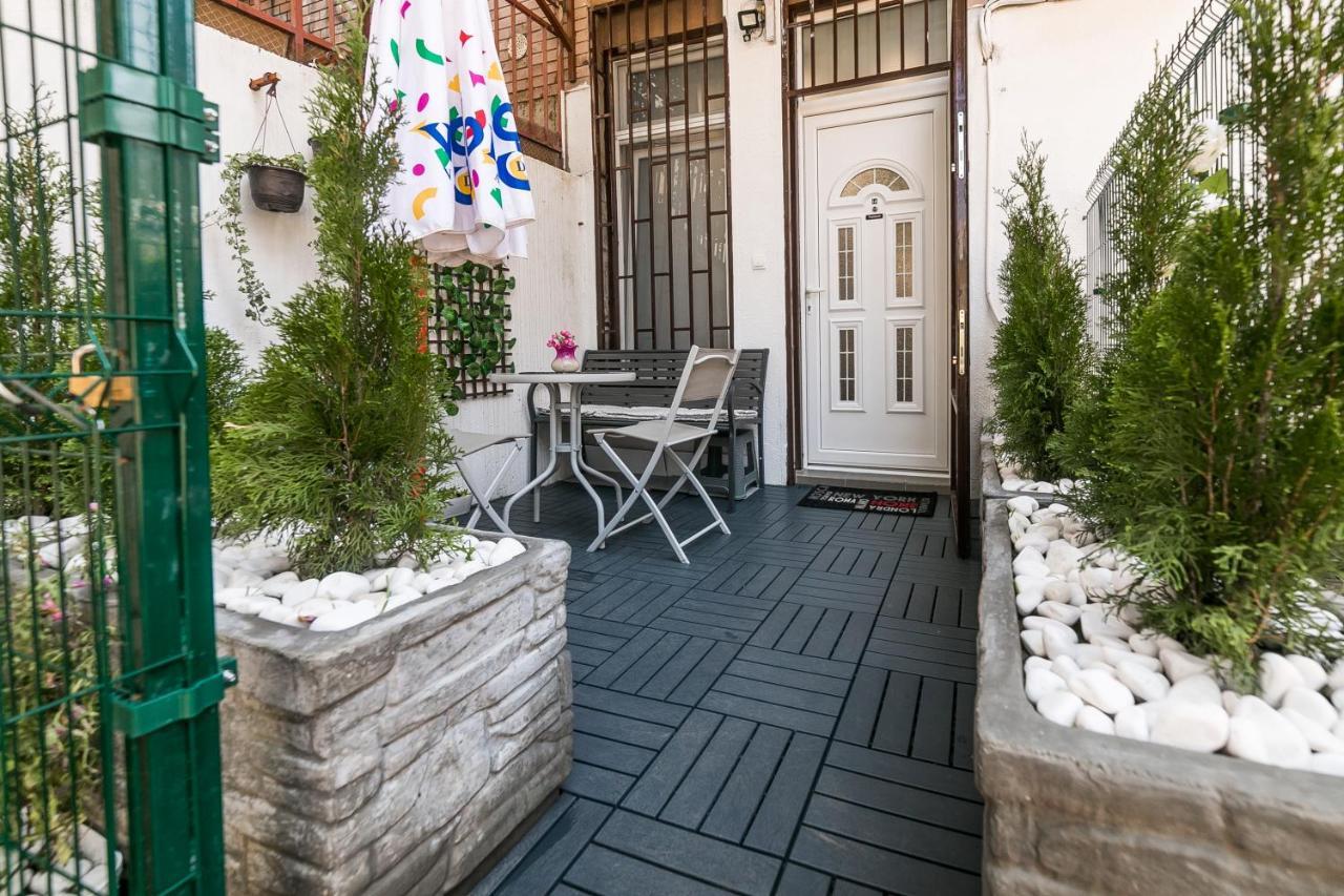 Gray Luxe Apartment เบลเกรด ภายนอก รูปภาพ