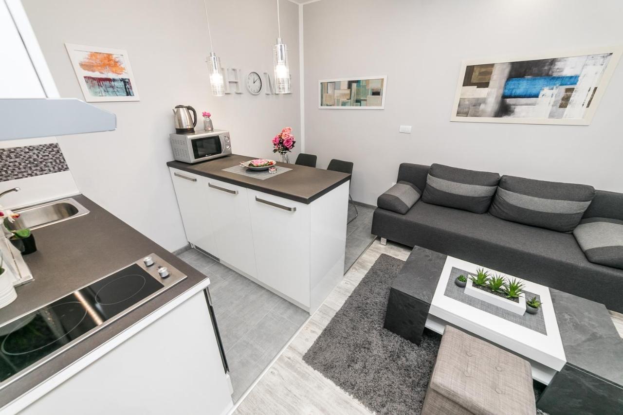 Gray Luxe Apartment เบลเกรด ภายนอก รูปภาพ