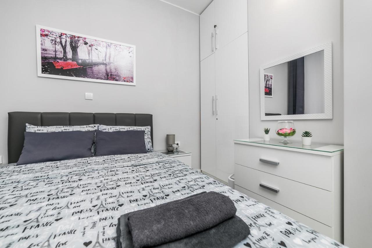 Gray Luxe Apartment เบลเกรด ภายนอก รูปภาพ
